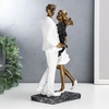 Фигурка полистоун «Влюблённые в белой одежде, с палантином», 25×10×13 см