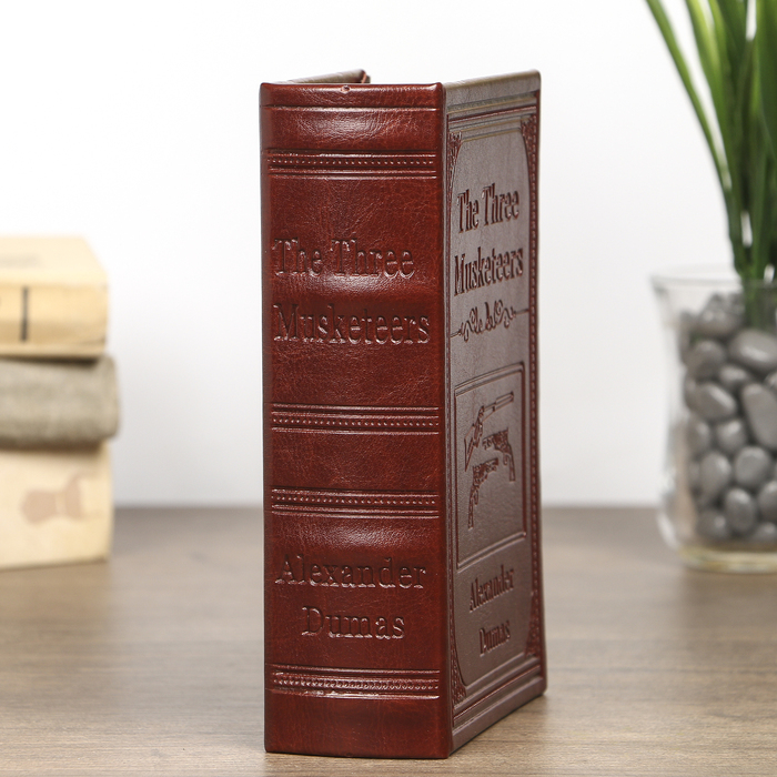 Шкатулка-книга «Три мушкетёра», дерево, искусственная кожа, 17×11×5 см