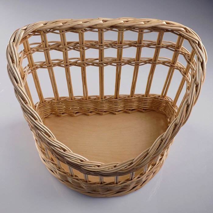 Плетёная корзина под багеты, подвес, дно фанера 40×25, H=22/40, верх 40×30, ручное плетение, ива