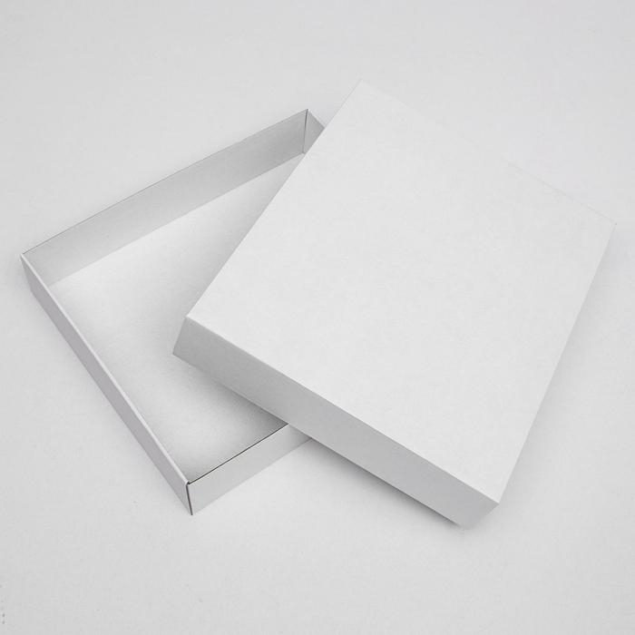 Коробка сборная без печати крышка-дно белая без окна 37×32×7 см