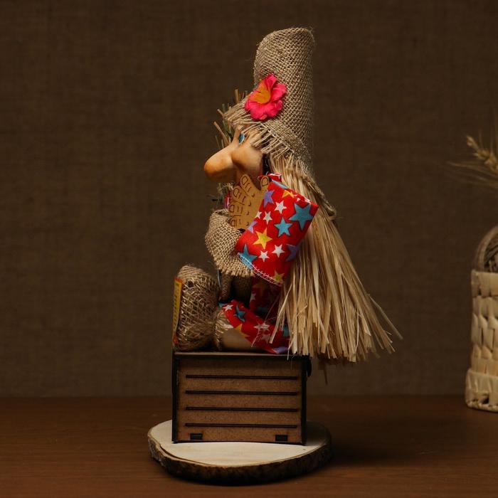 Фигурка оберег-домовой «Баба яга на сундуке», 30×29×23 см, МИКС