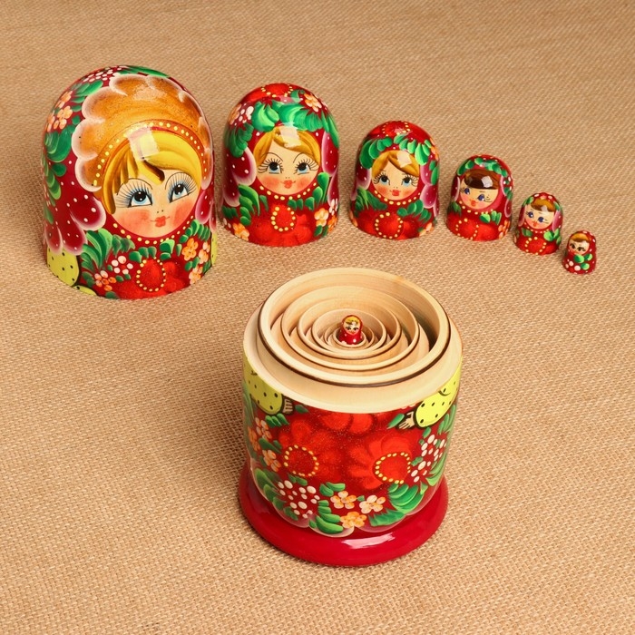 Матрёшка 7-ми кукольная "Лара", 23-25см, ручная роспись.