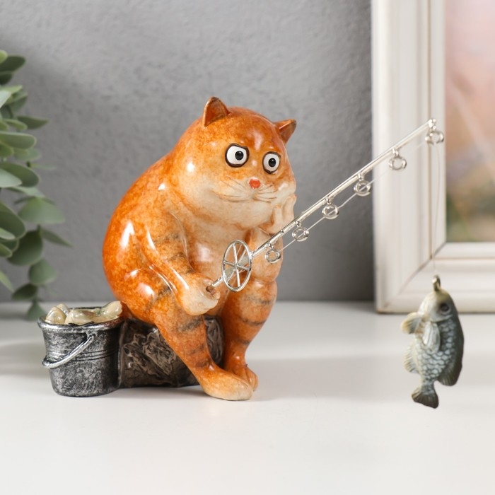 Фигурка полистоун лак «Рыжий кот на рыбалке», 12.5×10×18 см