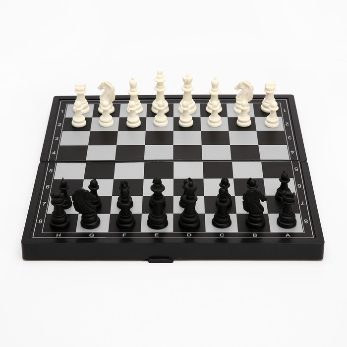 Магнитные шахматы «Классика», доска и фигуры из пластика, 24.5×24.5 см
