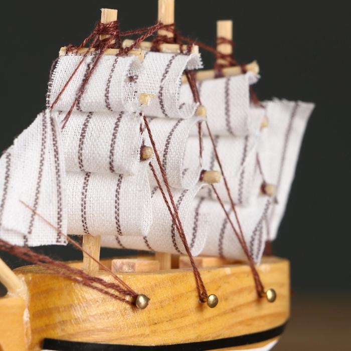 Сувенирная модель корабля «Аризона», 3×10×10 см, МИКС