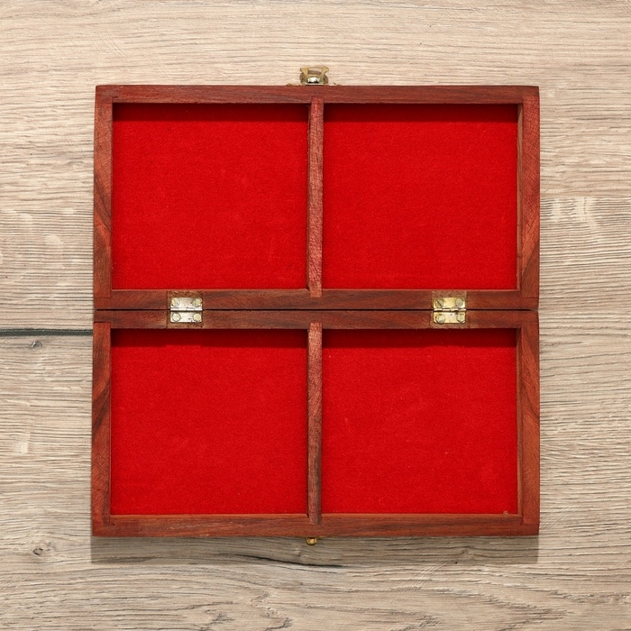 Шахматы, 25×25×4 см, дерево шишам