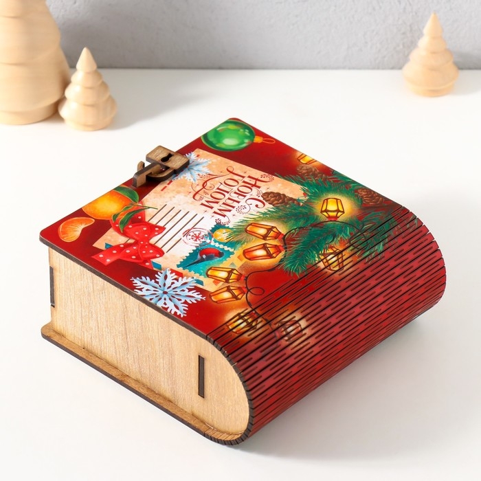 Новогодняя деревянная шкатулка-книга «Ретро» 14×14х6.5 см