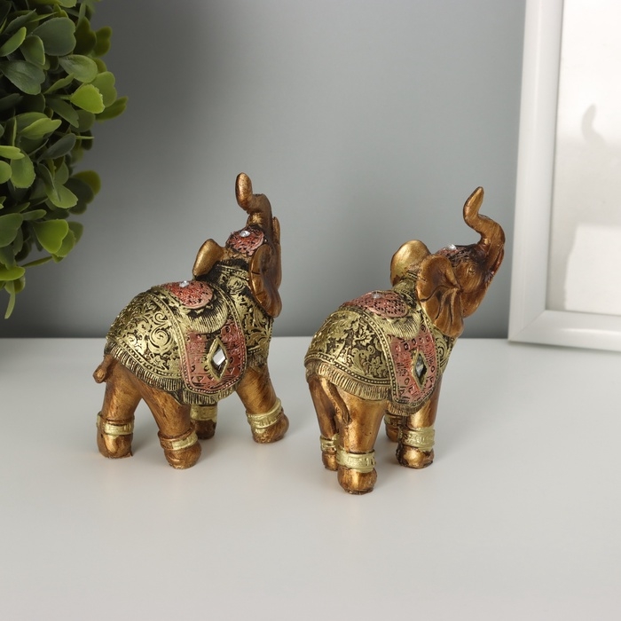 Фигурка полистоун «Африканский слон в золотой, ажурной попоне», 8.5×7×3 см, МИКС
