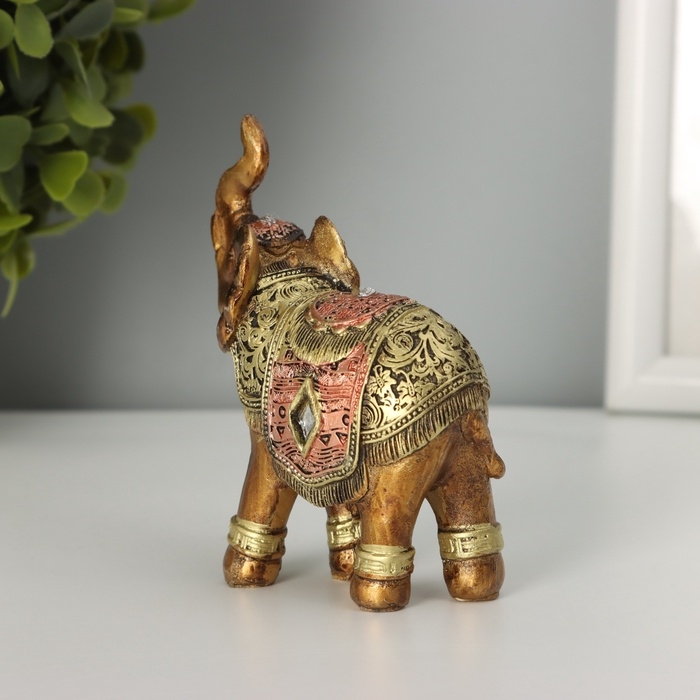 Фигурка полистоун «Африканский слон в золотой, ажурной попоне», 8.5×7×3 см, МИКС