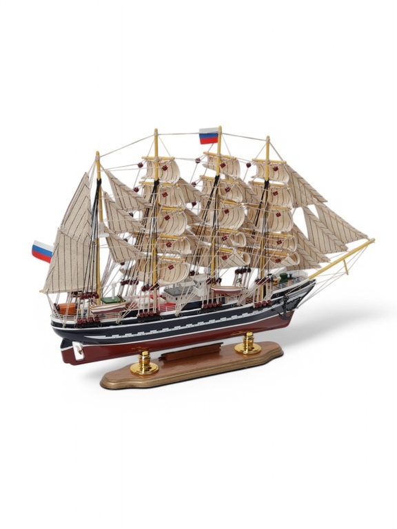 Сувенирная модель корабля «Россия. Флаг», 53×34×8 см