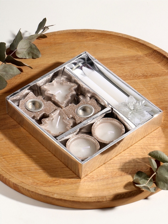 Набор свечей «Новогодние свечи и подсвечники», 8 шт., 15.8×16.8×3.3 см