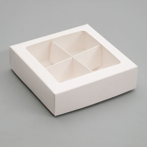 Коробка для конфет 4 шт., с окном, белая 12.5×12.5×3.5 см