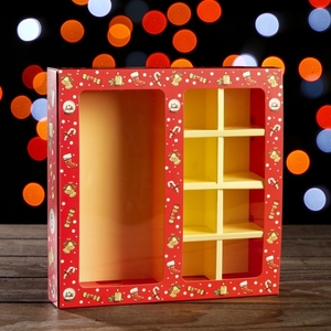 Коробка под 8 конфет + шоколад, с окном, «Ёлочные игрушки»,17.7×17.85×3.85 см