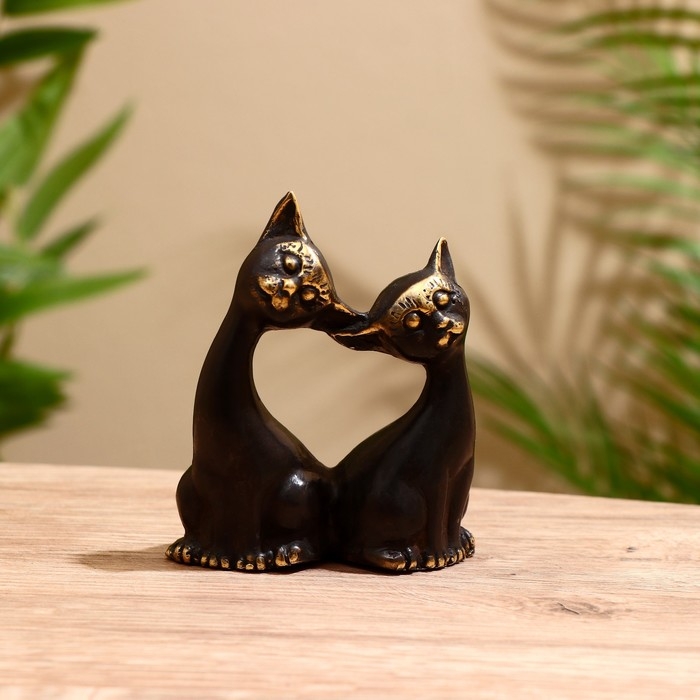 Сувенир «Сладкая парочка кошек», 7.5×3.5×9 см, бронза