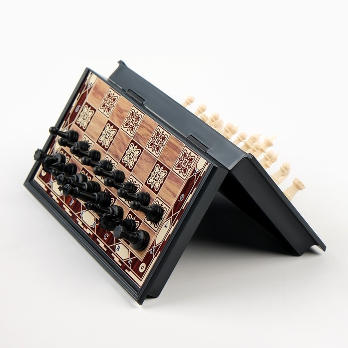 Шахматы, доска 18×18 см, клетка 1.7×1.7 см