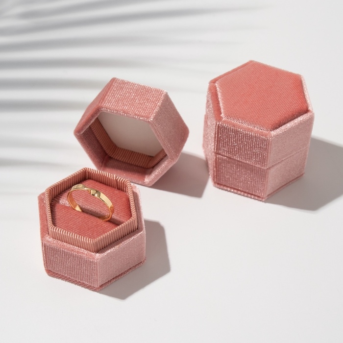 Футляр из корейского бархата под серьги/кольцо «Кристаллик» 5,5×5×4 см, цвет светло-розовый